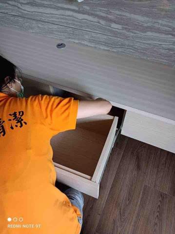 泰潔精緻清潔 - 裝潢細清-系統櫃清潔