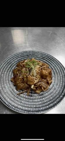 十六饗雀有限公司 - 乾炒牛河