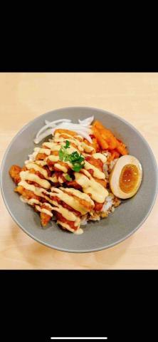 十六饗雀有限公司 - 蒜味唐揚雞丼飯