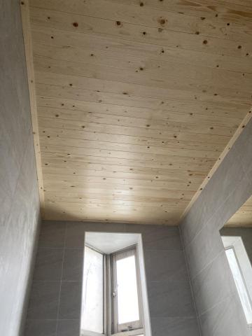 上順建材行 - 木作浴室杉木天花板（塑膠天花板）