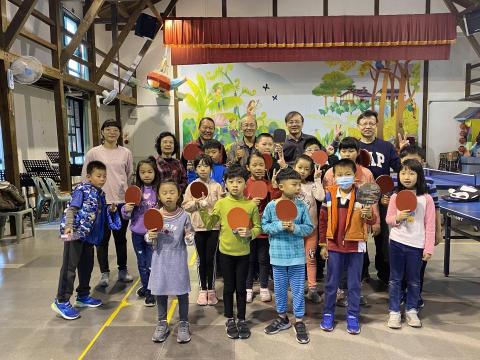 力揚乒乓運動館卓教練 - 內湖國小桌球社