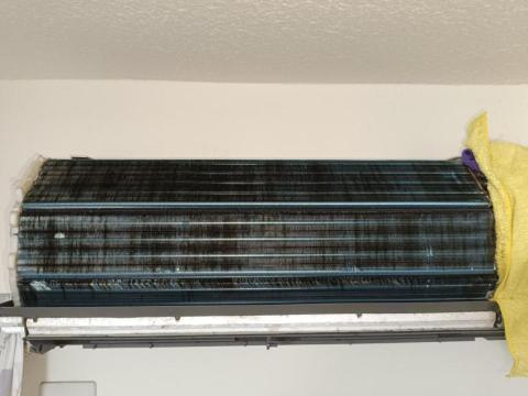 守庭潔淨冷氣清洗 - 