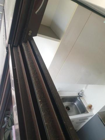 陳姿儀 - 這兩天在調查局清理玻璃（清理前）