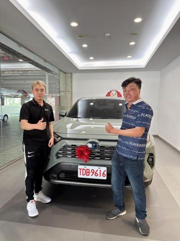 宥均多元計程車 - 年度新車