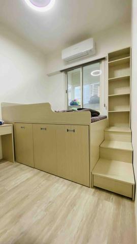 K·專業家具組裝 - 淘寶。大型系統櫃訂製。房間2。床鋪+床下移動式衣櫃+收納型樓梯+床尾高櫃+雙L型書桌。ps:用我司完成這個房間後，在組裝另一個房間時，屋主與其小孩已迫不及待將此房間清潔並放入個人物品XD，看到他們快樂的樣子，工作的勞累都不見了～～