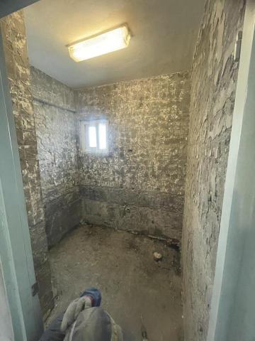 熊熊 - 厠所拆除