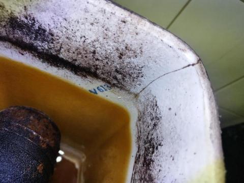 周昆興 - 馬桶水箱更新工程（前）