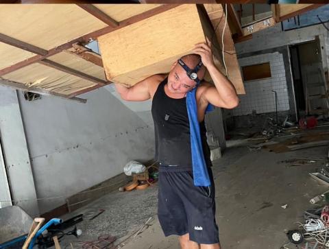 林庭寬 - 拆除工程