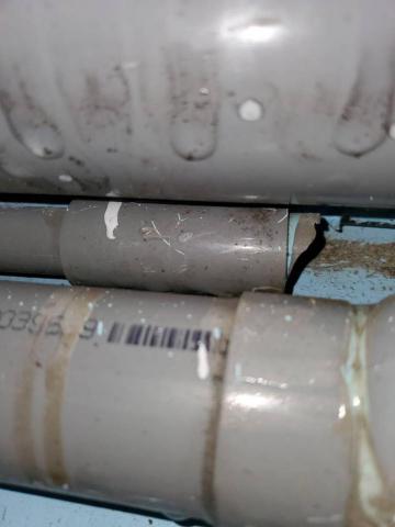 周昆興 - 水管斷裂修繕（前）