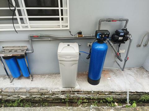 吳鋕漳 - 安裝全戶型過濾器