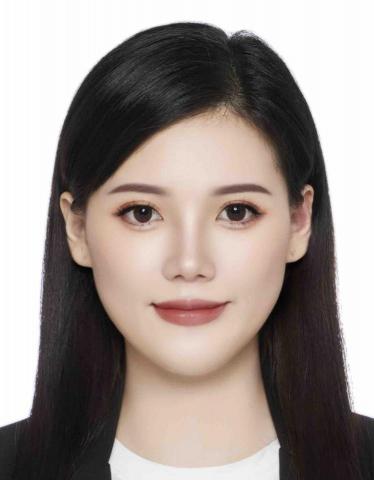 提供妝髮服務的專家UU老師