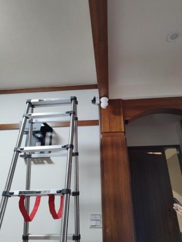 周昆興 - 監視器安裝及電源配置