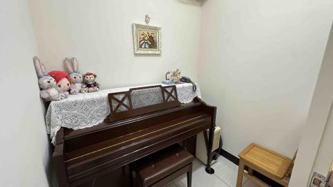 丁凱婕 - 鋼琴教室B