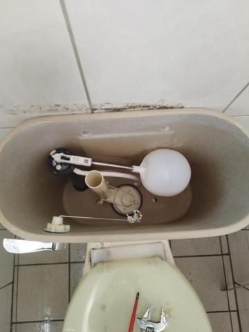 周昆興 - 馬桶水箱更新工程（施工中）