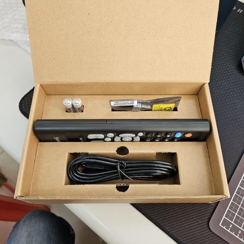 霏霏 - 平面包裝設計