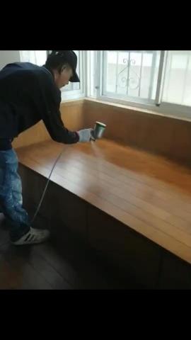隆興工程行 - 木質地板保養防護噴漆