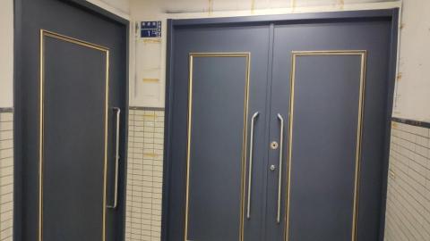 隆興工程行 - 住辦大門重新烤漆