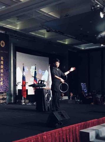 魔術師-Cash趙鈞毅 - Magic