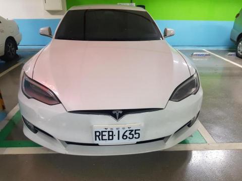 徐于鈞 - 接送車輛，特斯拉MODEL  S