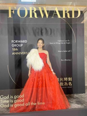 法蕾亞時尚美學中心 - 整體造型設計服務項目：禮服租借+配件租借