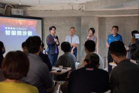 劉若妤 - 智榮獎沙龍