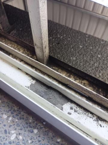 詮穎居家清潔/游先生 - 窗勾清潔前