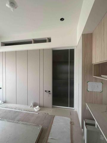 王冠裝修工程 - 木作與鋁框拉門配置