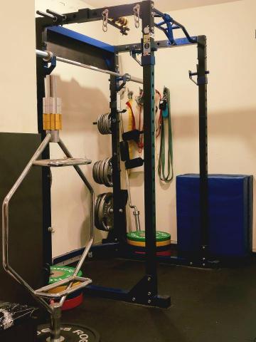 小哥 - 肌力訓練器材