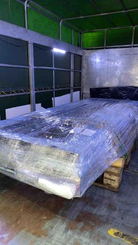 詹先生 - 精密零組件搬運