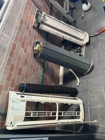 群展電器工程行 - 分離式冷氣 室內機拆解清洗