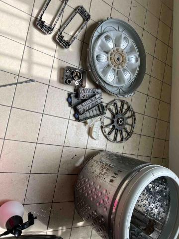 群展電器工程行 - 直立式洗衣機 拆解清洗
