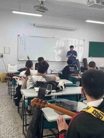 David - 醒吾科大社團教學