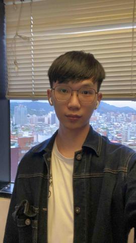 提供蝦皮寄件代碼服務的專家許瀚文