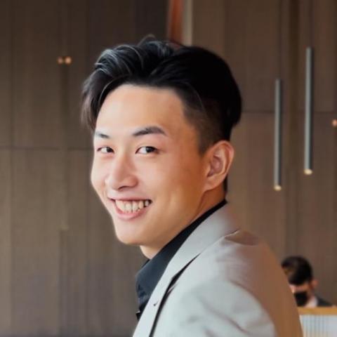 Eric Ko|英文證照達人|2016高職職場英文演講冠軍 Eric Ko|英文證照達人|2016高職職場英文演講冠軍