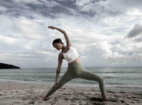 Yoga with Lucy 伊茜 / 恆春瑜伽 - 戶外海灘瑜伽