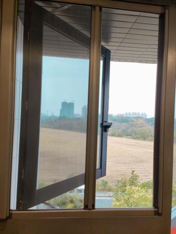 防霾紗網達人 - 捲紗紗窗