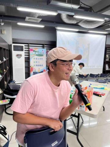 提供jk校服服務的專家林耿豪