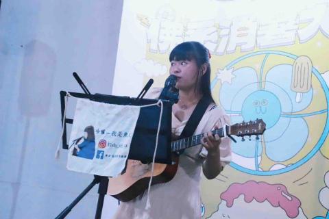 曾愉評 - 邊緣人市集演出