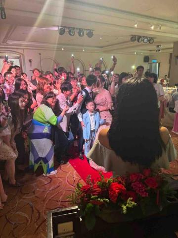涵綾Haley💕婚禮 / 尾牙 / 活動企劃主持🎤 - 星光大合照