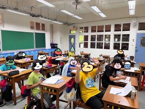 周老師/Jui Chou - 五六年級課輔班