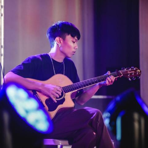 提供48服務的專家許智棆