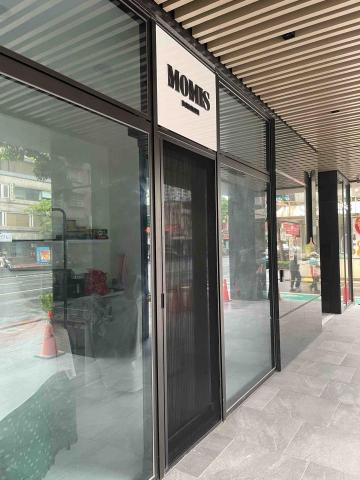 楊博澄 - 5mm白色壓克力板+10mm壓克力字