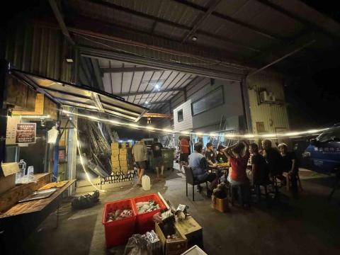 貳零零参串燒餐車 - 1-100人皆可配合出車