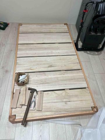 劉世智 - 床板組裝