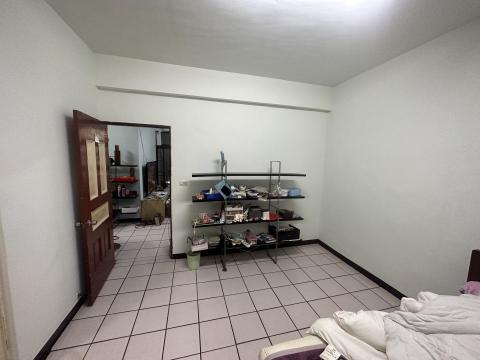 吳善鈞 - 全室改色