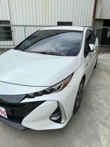 提供車行服務的專家吳妮容個人計程車行