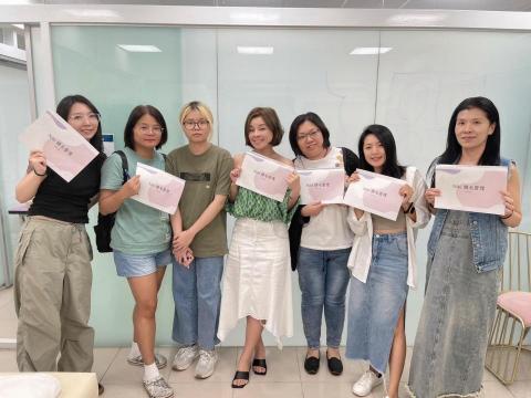 藍海美容美學技導 - 上課