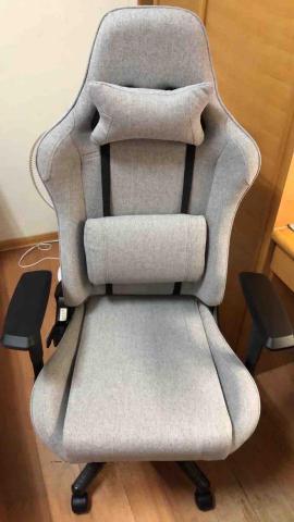 劉世智 - 電腦椅組裝