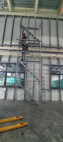 大吉鷹架工程行 - 