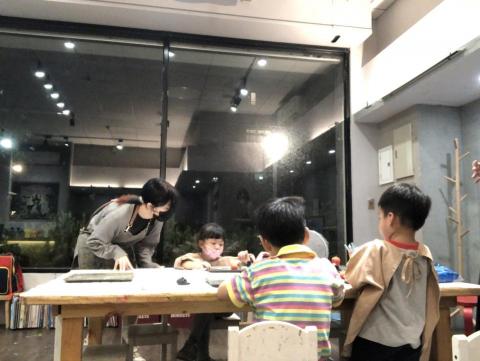 吳沛恩 - 畫室教學